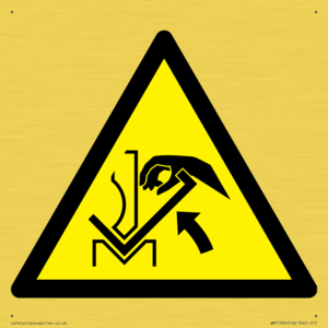 W031 Warning: Hand crushing between press brake and material